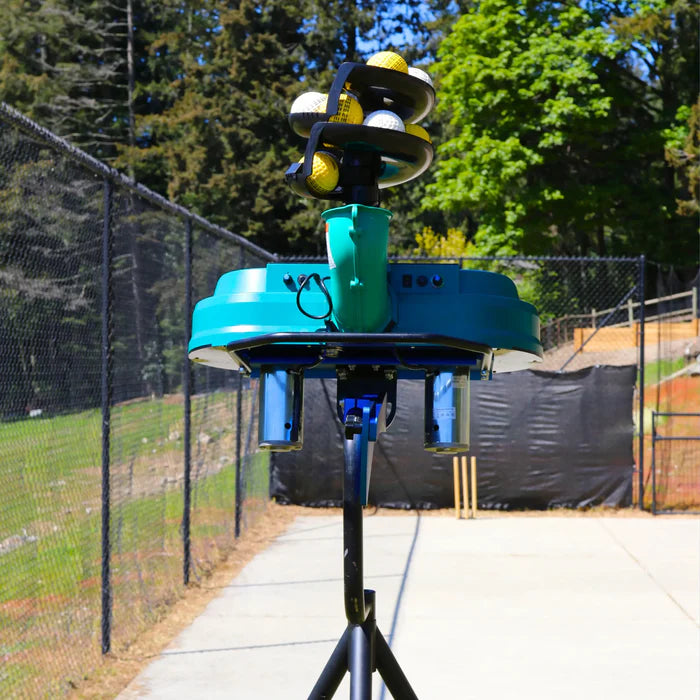 Paceman 525 Cricket Bowling Machine