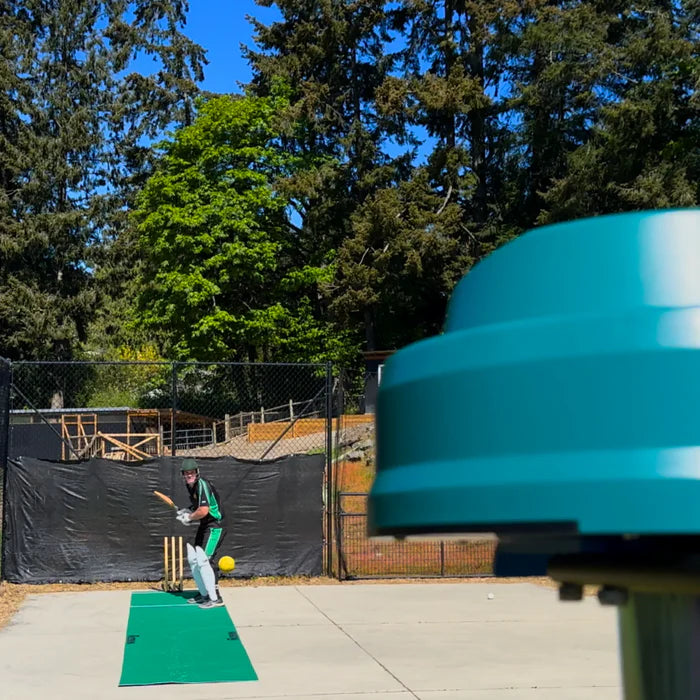 Paceman 525 Cricket Bowling Machine