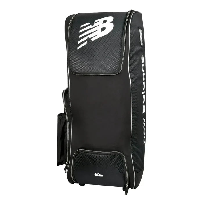 New Balance TC 8i Cricket Set