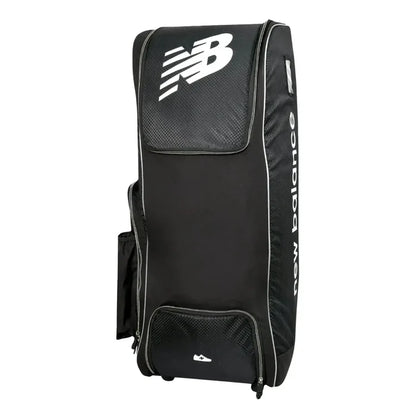 New Balance TC 8i Cricket Set