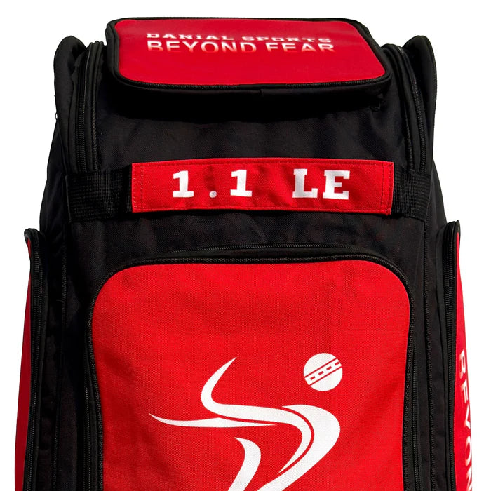 DS 1.1 Limited Edtion Duffle Bag Red