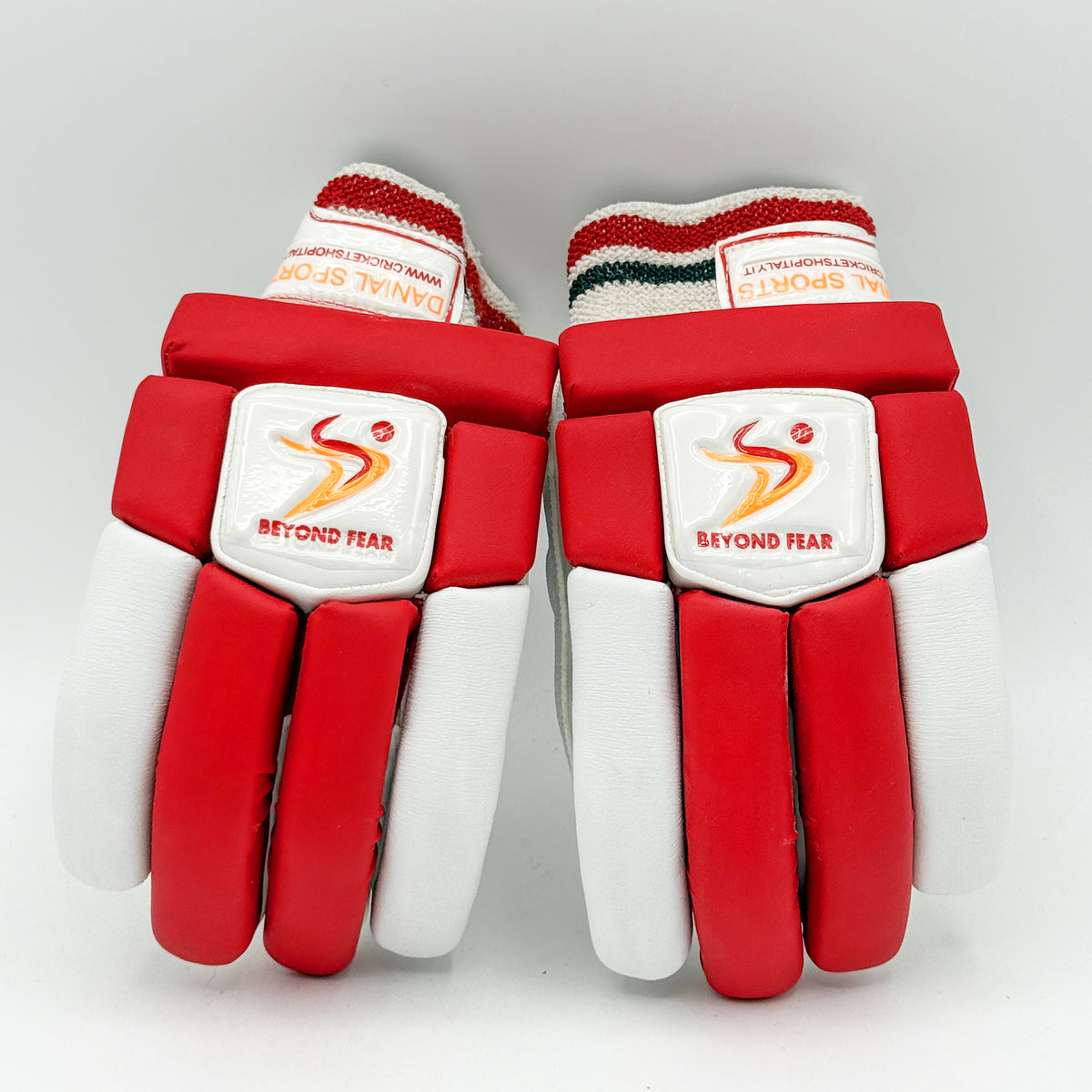DS Red/White 1.0 Batting Gloves Junior