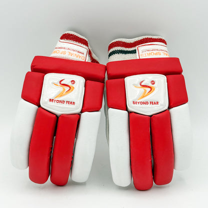 DS Red/White 1.0 Batting Gloves Junior