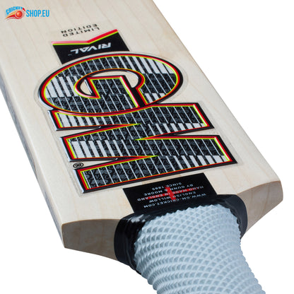 Gunn And Moore Rival Signature English Willow Cricket Bat